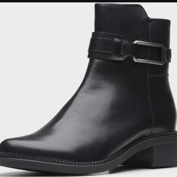 NIB Clarks Collection Maye Bella Black Leather Ankle Boots • Women's Size 9 - Picture 8 of 8